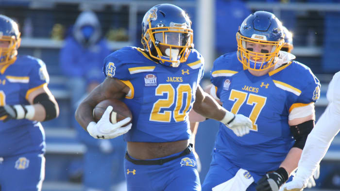 Patriots - Pierre Strong Jr.